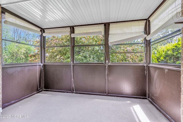 30 Meadow Green Circle F, Manalapan, NJ 07726