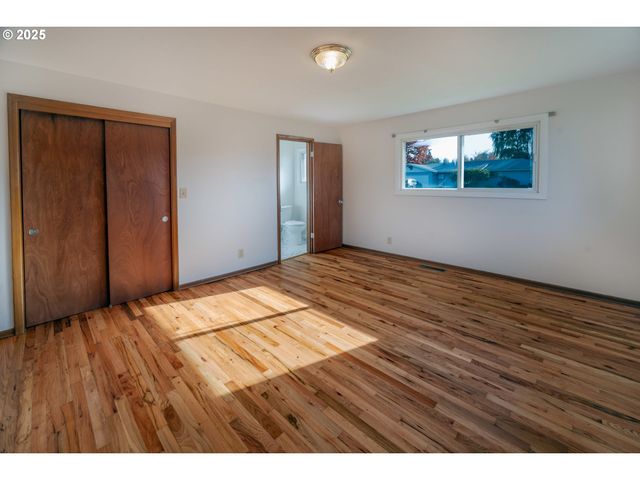 3113 HAMMEL St Ne, Salem, OR 97301