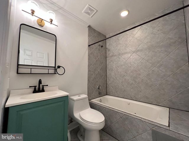 1660 WEST VIRGINIA AVE NE #201, Washington, DC 20002