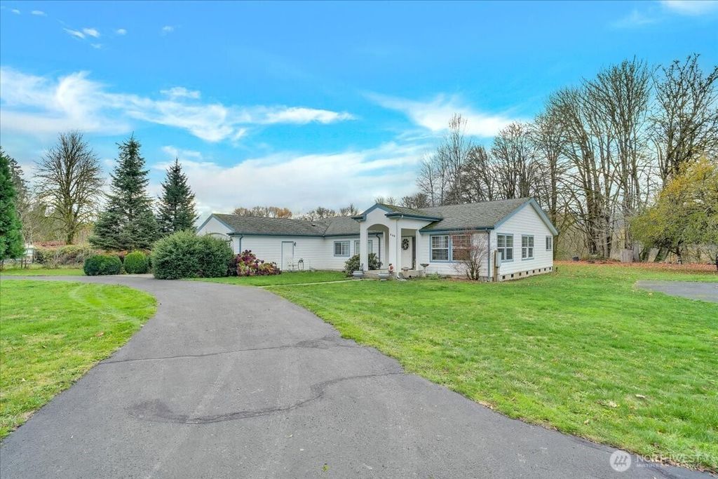 349 Imboden Road, Castle Rock, WA 98611