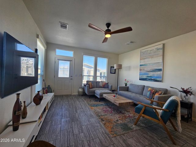 650 N Hawes Road 3331, Mesa, AZ 85207