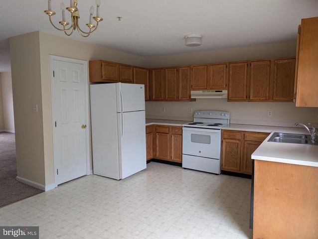 160 INDEPENDENCE DR, Elkton, MD 21921
