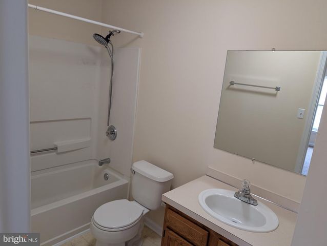 160 INDEPENDENCE DR, Elkton, MD 21921