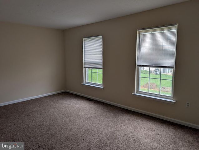 160 INDEPENDENCE DR, Elkton, MD 21921