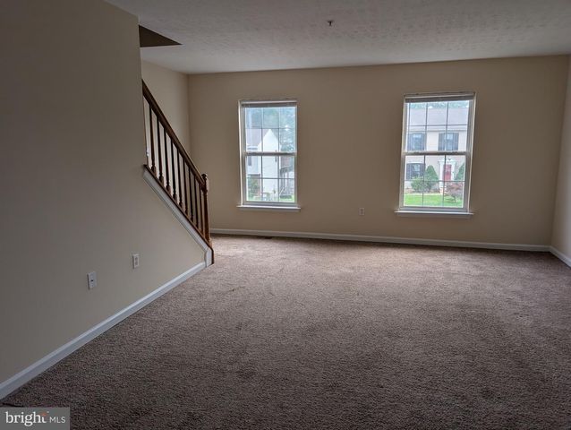 160 INDEPENDENCE DR, Elkton, MD 21921