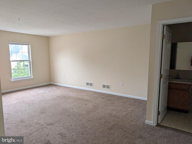 160 INDEPENDENCE DR, Elkton, MD 21921