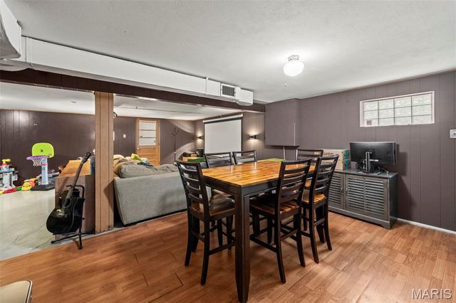 7204 Rockspring Drive, Affton, MO 63123