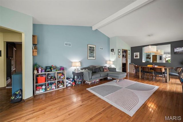 7204 Rockspring Drive, Affton, MO 63123