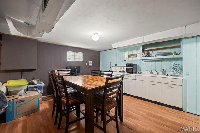 7204 Rockspring Drive, Affton, MO 63123
