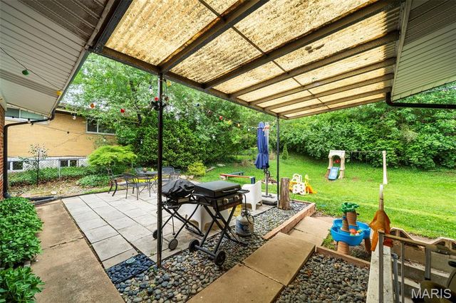 7204 Rockspring Drive, Affton, MO 63123