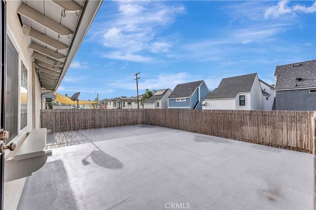 605 20th Street C, Huntington Beach, CA 92648