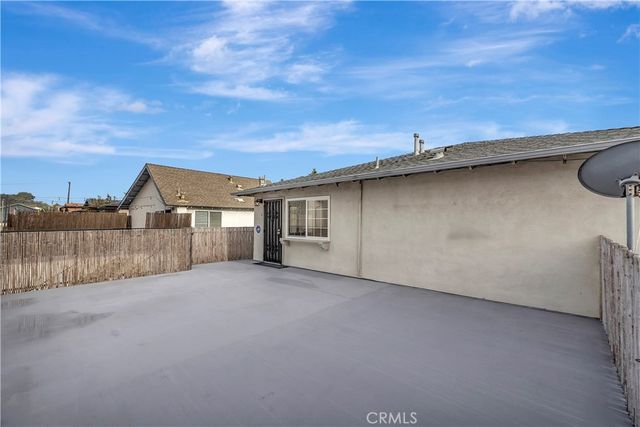 605 20th Street C, Huntington Beach, CA 92648