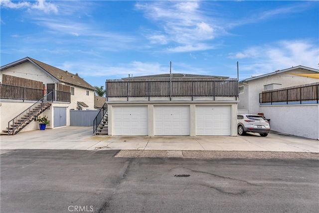 605 20th Street C, Huntington Beach, CA 92648