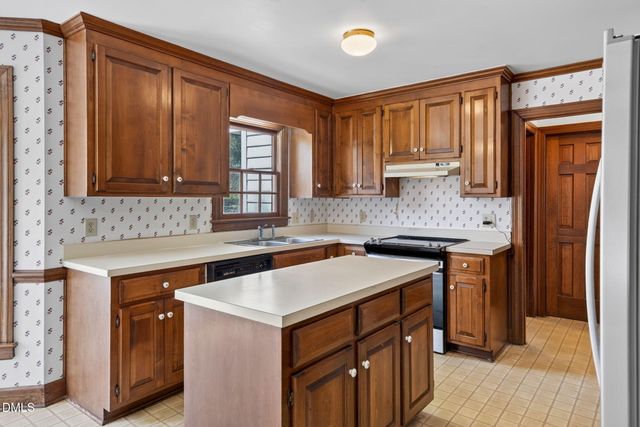 8220 Harps Mill Road, Raleigh, NC 27615