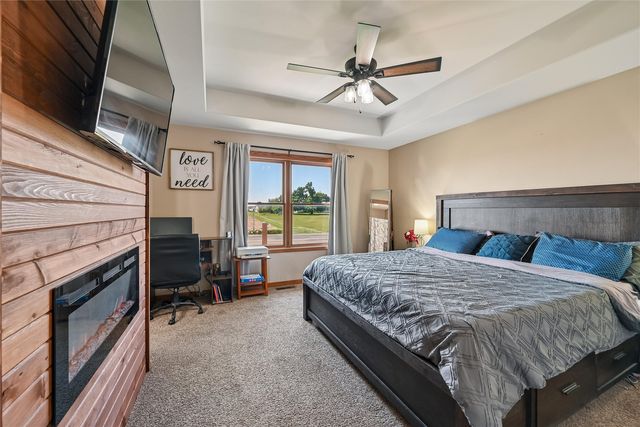 612 Deer Ridge Drive, Atkins, IA 52206