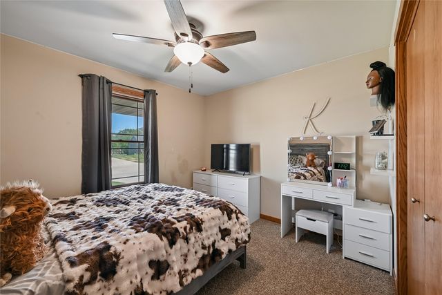 612 Deer Ridge Drive, Atkins, IA 52206
