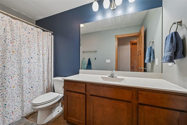 612 Deer Ridge Drive, Atkins, IA 52206