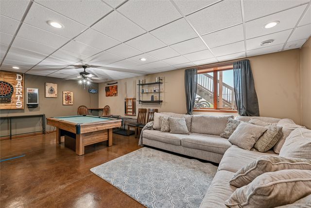 612 Deer Ridge Drive, Atkins, IA 52206