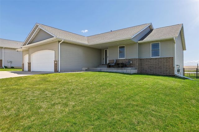 612 Deer Ridge Drive, Atkins, IA 52206