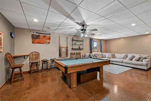 612 Deer Ridge Drive, Atkins, IA 52206