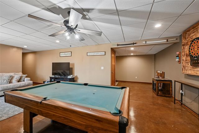 612 Deer Ridge Drive, Atkins, IA 52206
