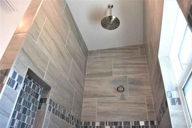 6706 BURLINGTON AVENUE, St Petersburg, FL 33710