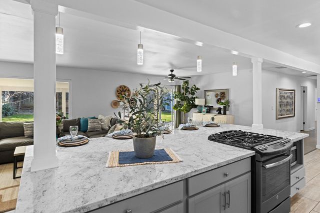 4312 Virgusell Cir, Carmichael, CA 95608