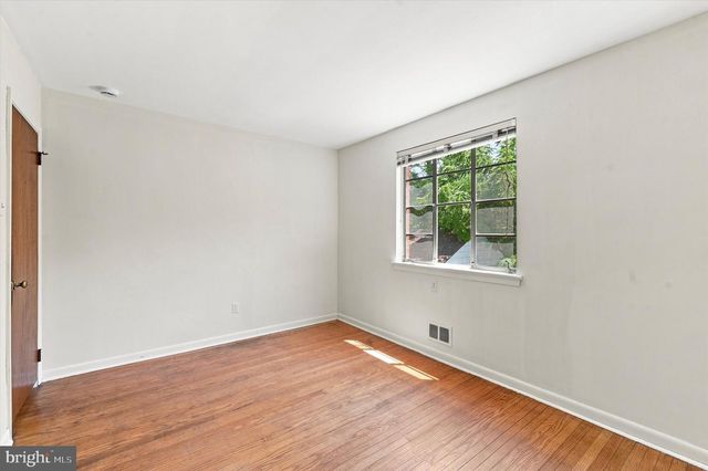 4022 W CHESTER PIKE, Newtown Square, PA 19073