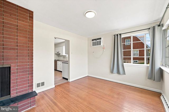4022 W CHESTER PIKE, Newtown Square, PA 19073