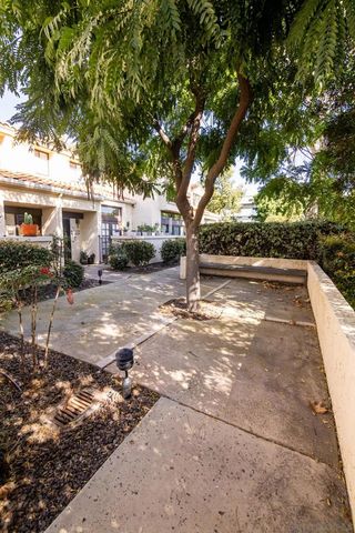 5715 Baltimore Drive 20, La Mesa, CA 91942