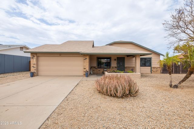 1510 W WICKIEUP Lane, Phoenix, AZ 85027