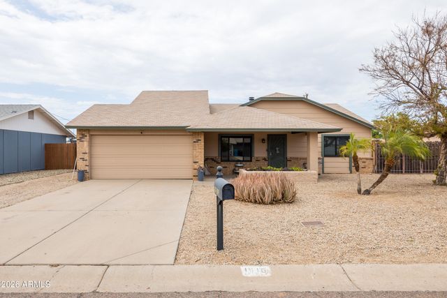 1510 W WICKIEUP Lane, Phoenix, AZ 85027
