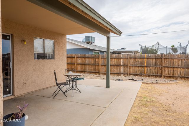 1510 W WICKIEUP Lane, Phoenix, AZ 85027