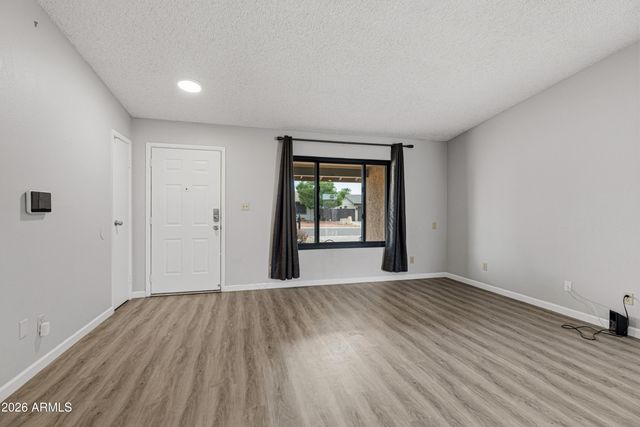 1510 W WICKIEUP Lane, Phoenix, AZ 85027