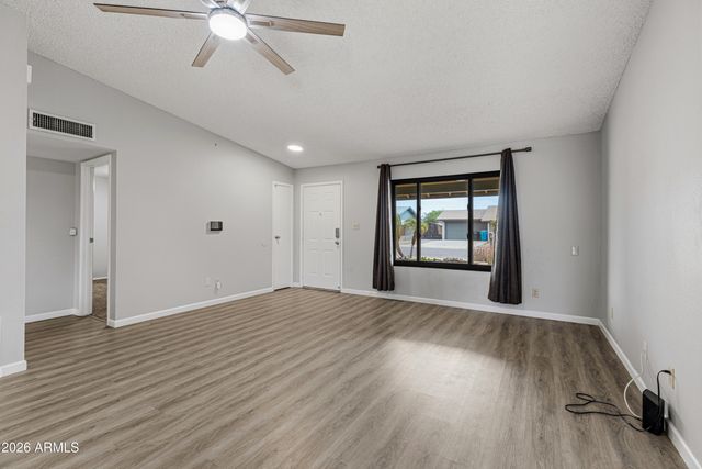1510 W WICKIEUP Lane, Phoenix, AZ 85027