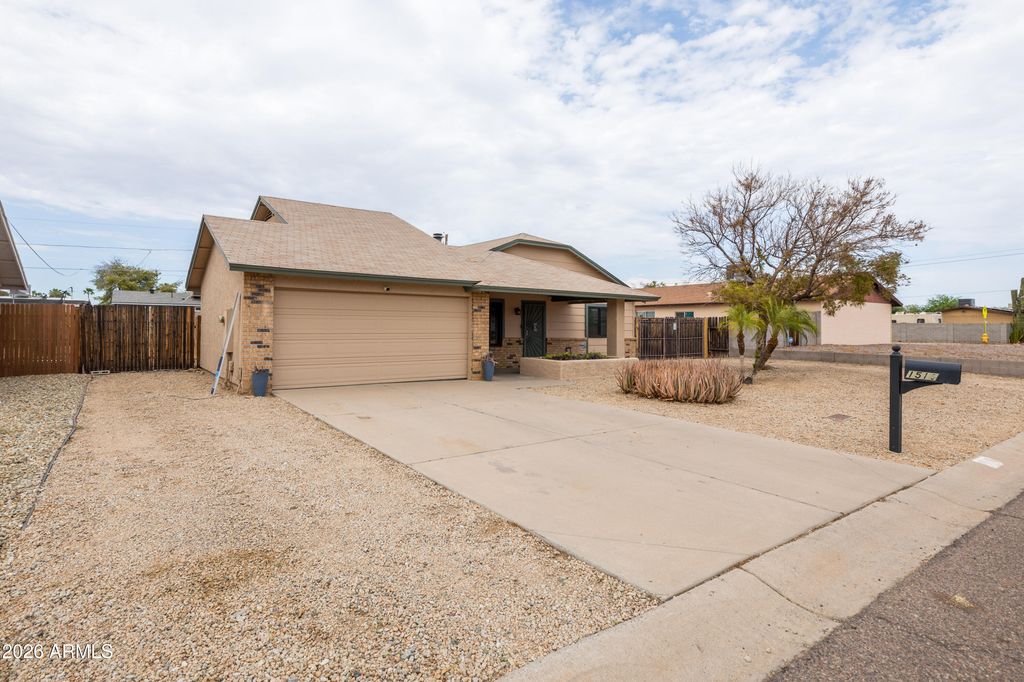 1510 W WICKIEUP Lane, Phoenix, AZ 85027 — photo 4
