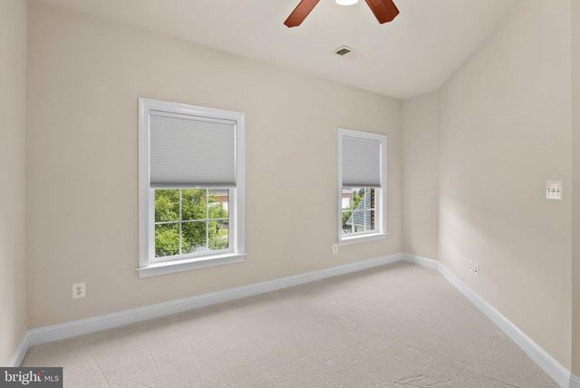 521 PAGE ST, Berryville, VA 22611