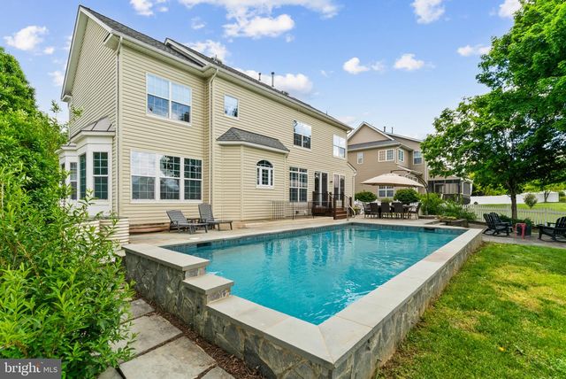 521 PAGE ST, Berryville, VA 22611