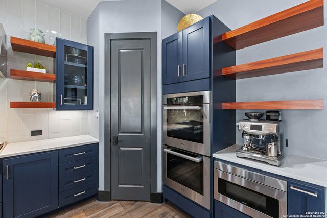 6 DOMINION MDWS, San Antonio, TX 78257