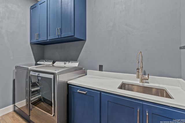6 DOMINION MDWS, San Antonio, TX 78257