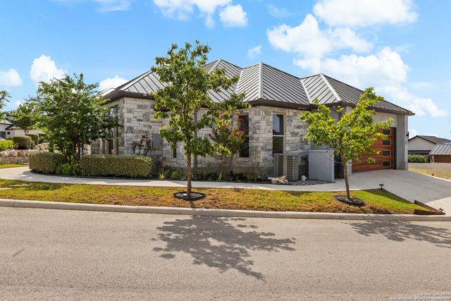 6 DOMINION MDWS, San Antonio, TX 78257