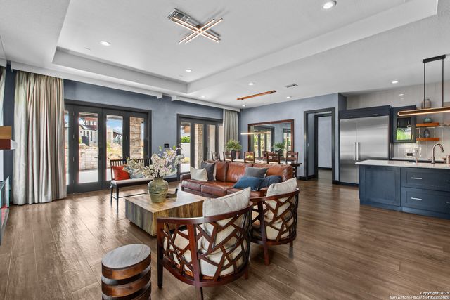 6 DOMINION MDWS, San Antonio, TX 78257