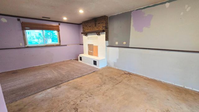 1012 104th Avenue NW, Coon Rapids, MN 55433