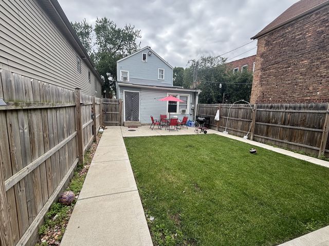 2427 S CHRISTIANA Avenue, Chicago, IL 60623