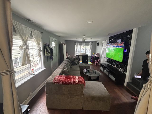 2427 S CHRISTIANA Avenue, Chicago, IL 60623