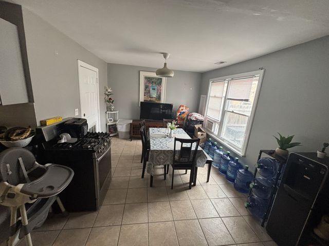 2427 S CHRISTIANA Avenue, Chicago, IL 60623