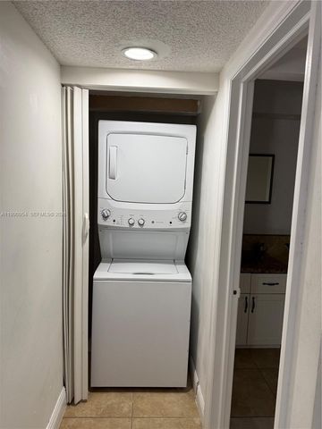 4825 SW 149th Ct 18B, Miami, FL 33185