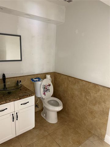 4825 SW 149th Ct 18B, Miami, FL 33185