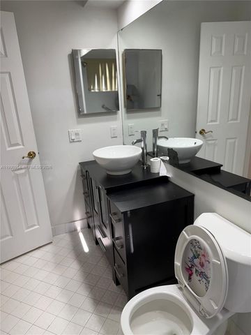 4825 SW 149th Ct 18B, Miami, FL 33185