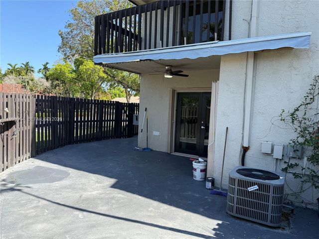 4825 SW 149th Ct 18B, Miami, FL 33185